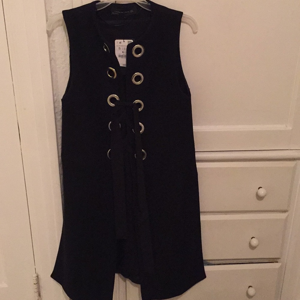 Zara basic long women’s vest in black